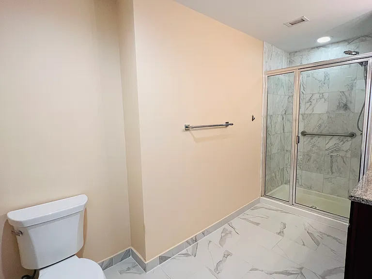 110 Somerset St #2103 — Photo 13
