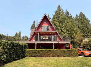 6568 Pickleball Ct, Sechelt, BC V7Z 0N3