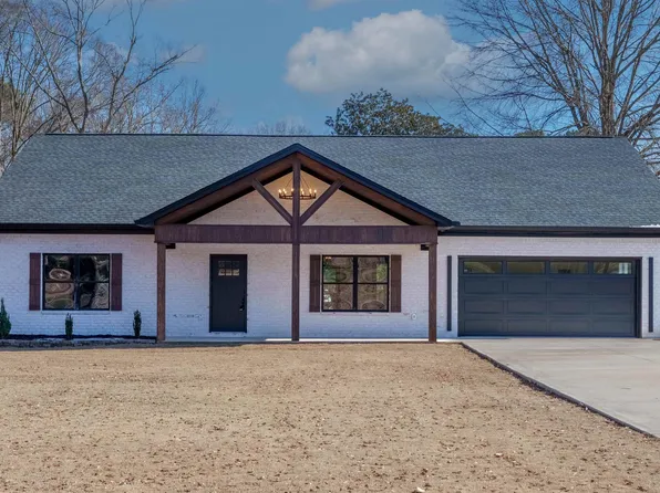 350 Betsy Ross Ln, Florence, AL 35633