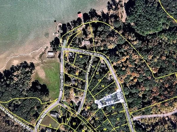 0 Snow Rd, Big Sandy, TN 38221