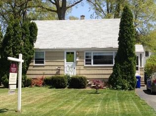 32 Barbara Dr, Norwalk, CT 06851