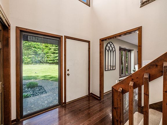5th image of 6621 Meadow Ln
