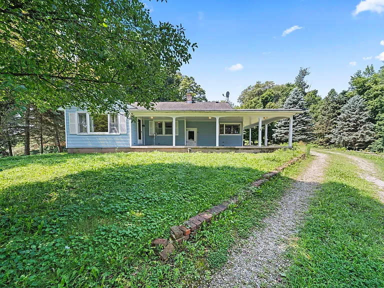 8390 Benson Rd NW — Photo 2