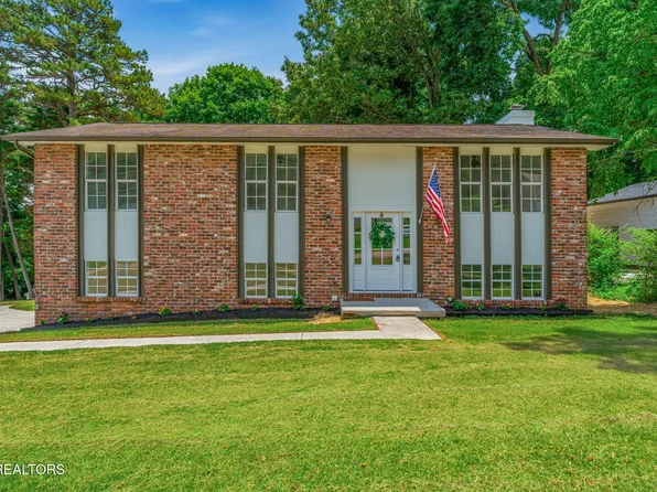 10008 Bluegrass Rd, Knoxville, TN 37922