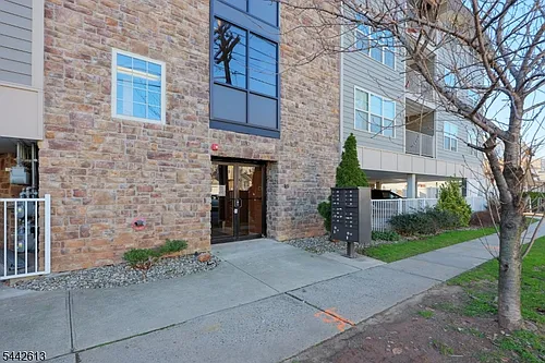 1130 Fairmount Ave #104 Photo 1