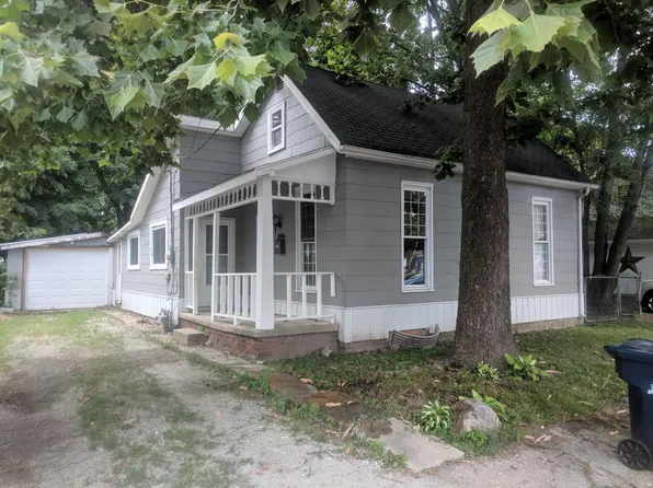 361 N 9th St, Middletown, IN 47356