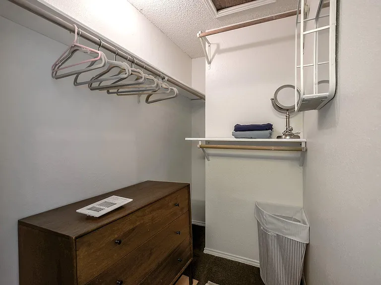 1329 Spyglass Dr — Photo 30