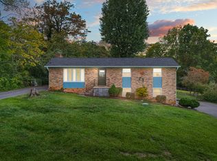 225 Royal Dr, Kingsport, TN 37663