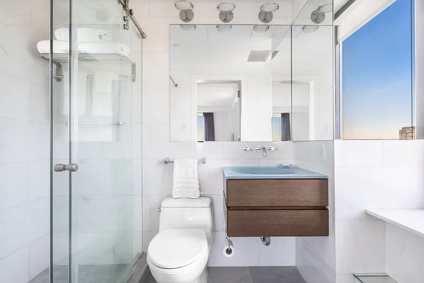 Rented by Compass | media 19