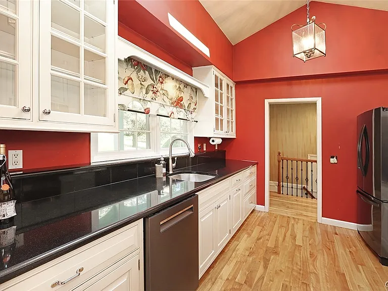 2890 W Lake Rd — Photo 9