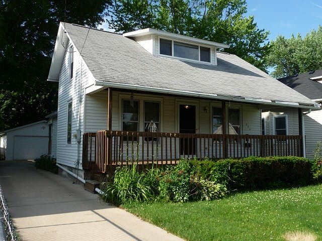 1st image of 236 Grand Ave