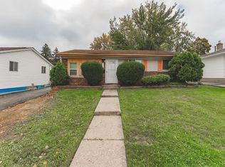 756 E Columbia Ave, Pontiac, MI 48340