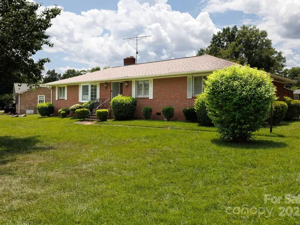 1447 Sullivan St, Rock Hill, SC 29730