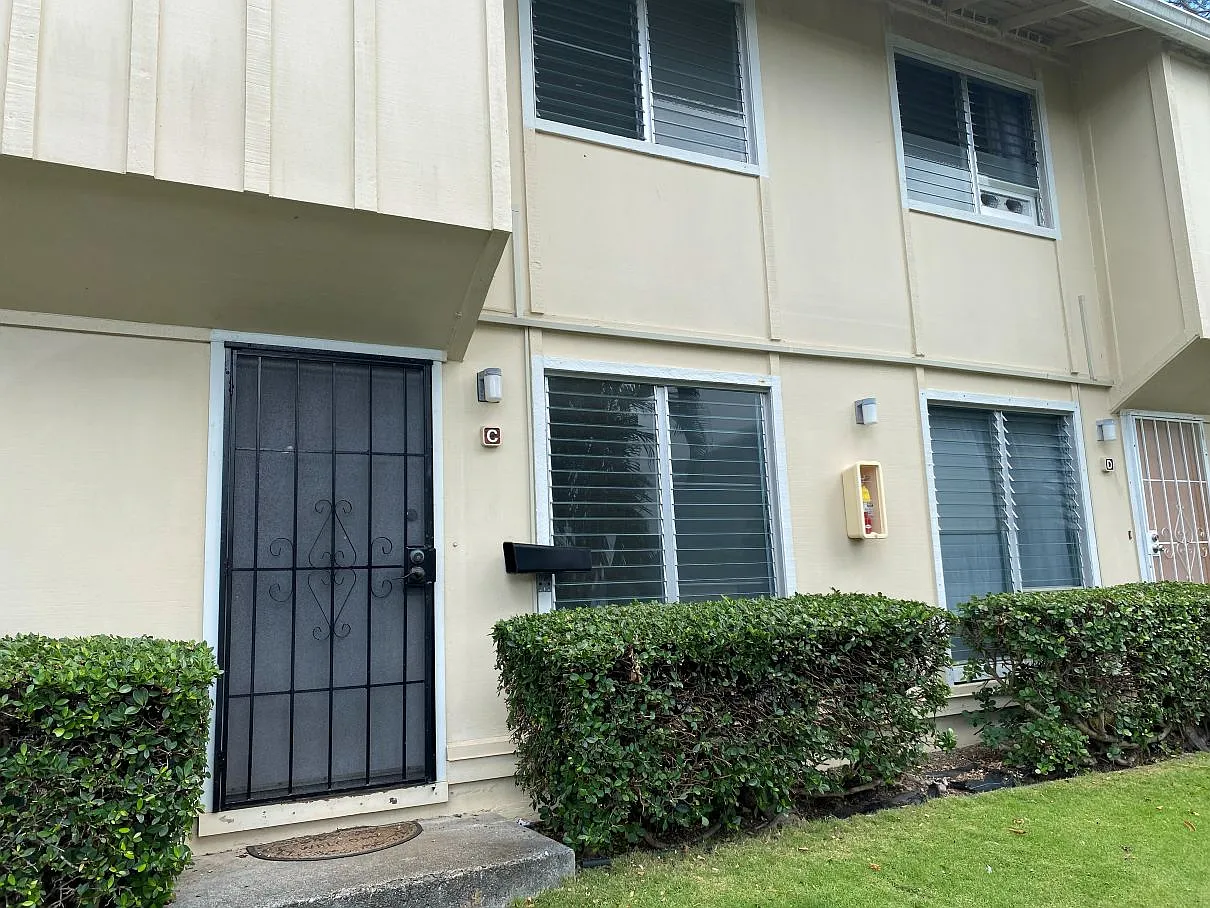 47-358 Hui Iwa St — Photo 1