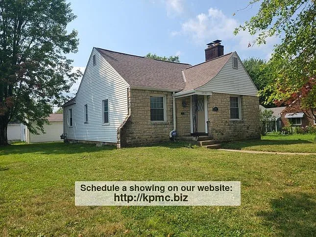 2937 Oaklawn St — Photo 2