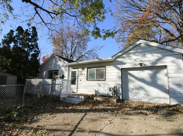 1313 N Hickory St, Joliet, IL 60435