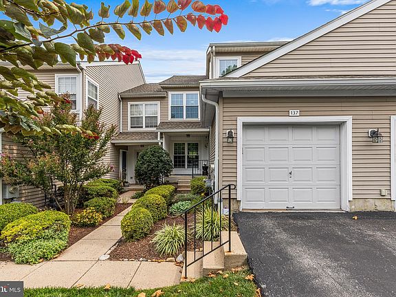 2nd image of 137 Lewisville Ct #3103