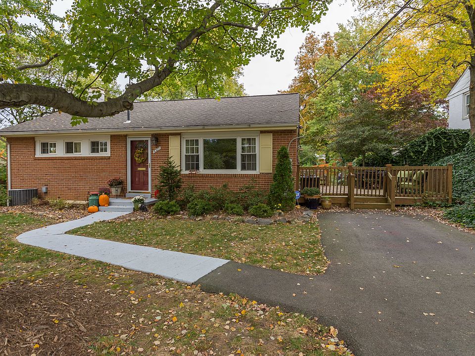 1st image of 6327 Dorset Dr