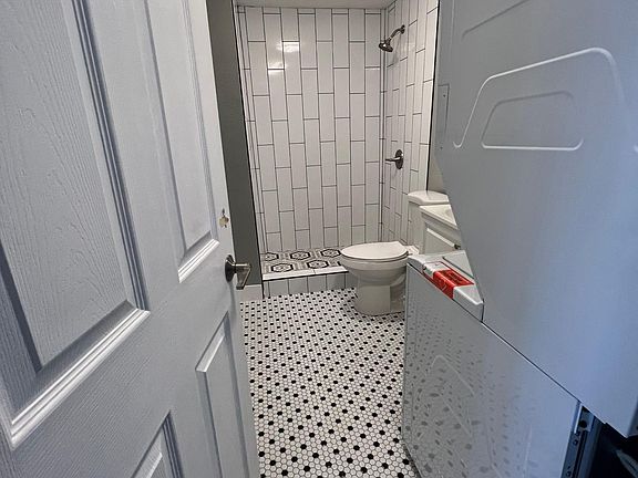 3rd image of 1213 12th St APT 10