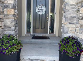 3021 South Creek Rd, Lincoln, NE 68516