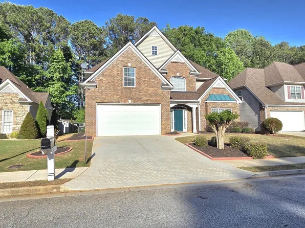 45 Greenview Dr, Newnan, GA 30265