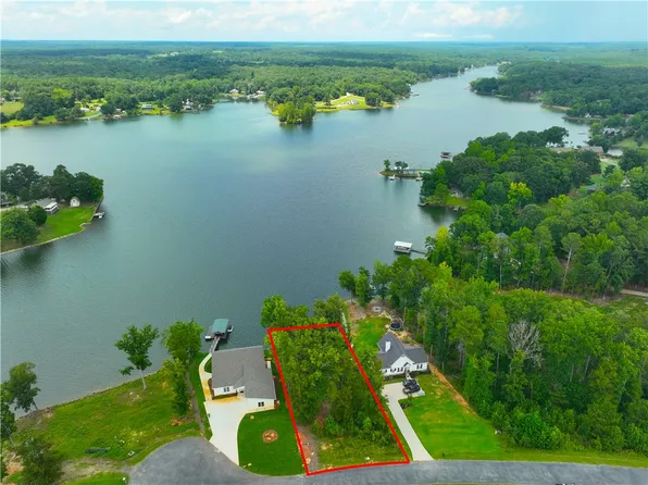 38 Waterside Point, Abbeville, SC 29620
