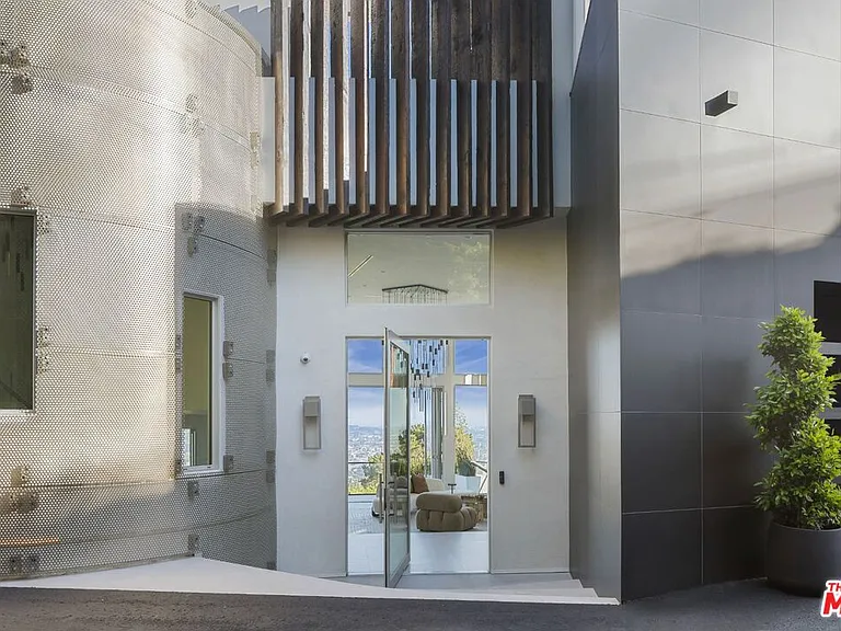 Kinglet Dr — Photo 26