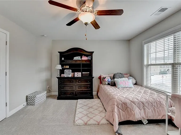 5525 Nesmith Ct — Photo 33