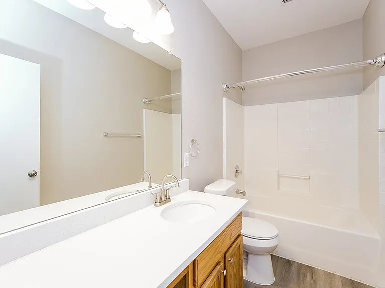 3737 Sapphire St — Photo 15