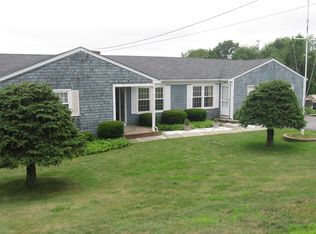 519 Metacom Ave, Bristol, RI 02809