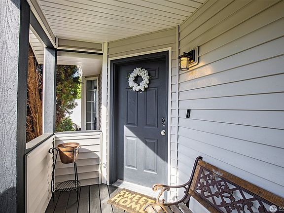 3rd image of 2125 Bridgeport Way W #2125