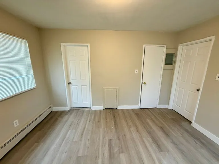14801 Joy Rd — Photo 8