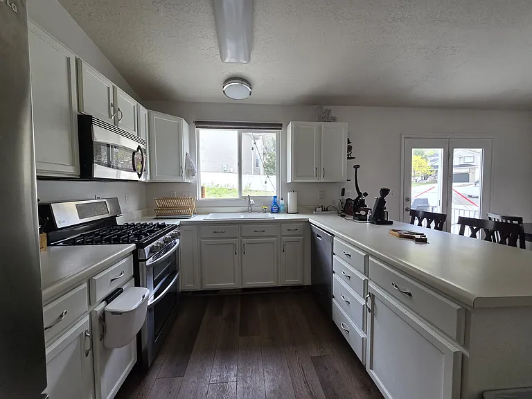E Steep Mountain Dr — Photo 6
