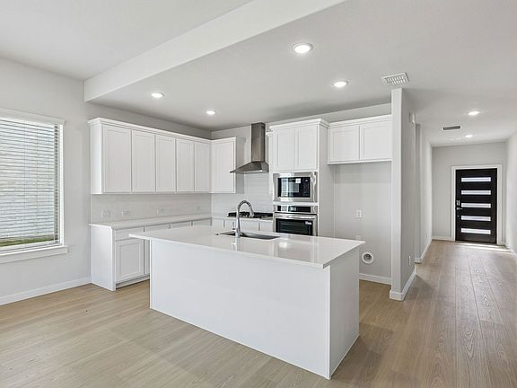 7th image of this home