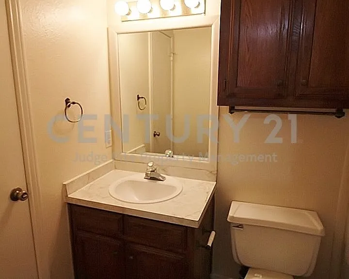122 Country Bend Dr — Photo 7