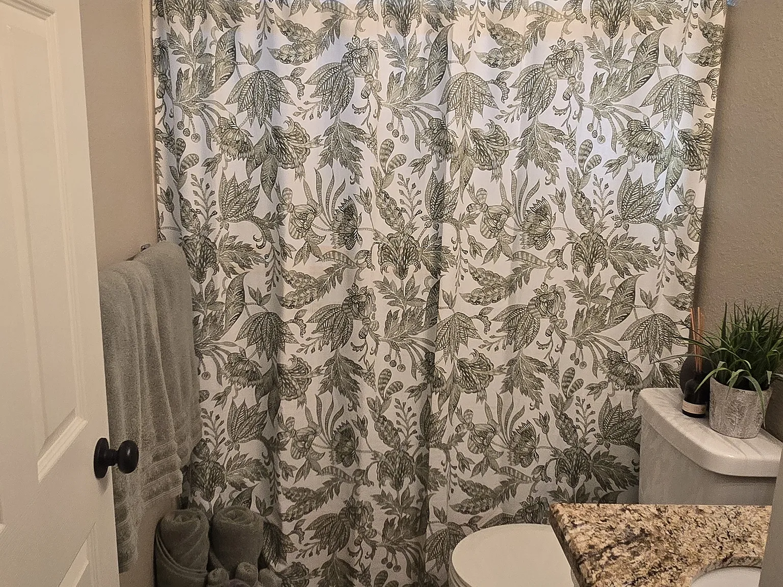 2239 N Bradley St — Photo 3