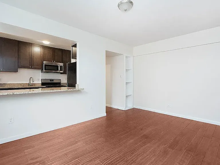 5545 Netherland Ave #3D — Photo 4