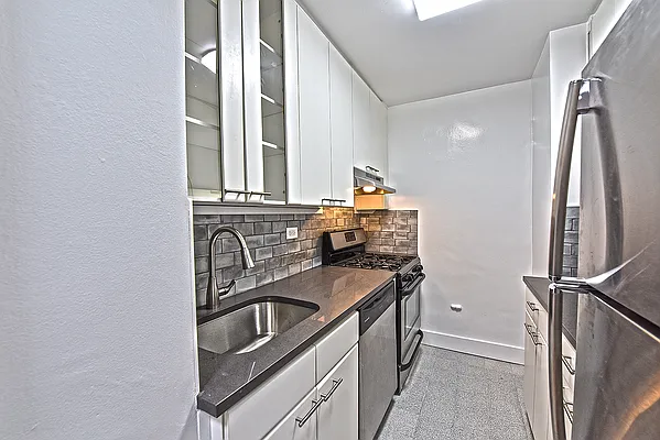 Rented by BSRG Realty | media 6