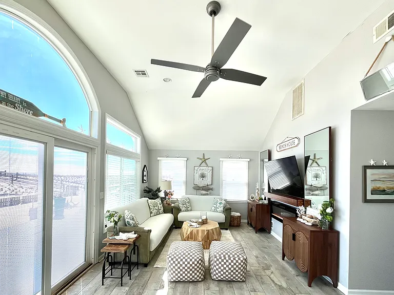 3174 Ocean Rd — Photo 4
