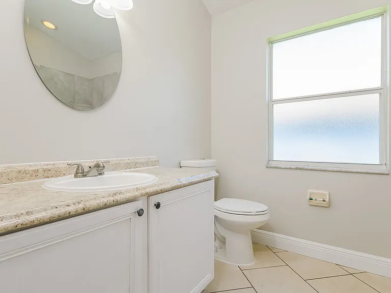 1320 Creekview Ct — Photo 15