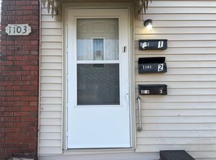 1103 N Douglas St #2, Peoria, IL