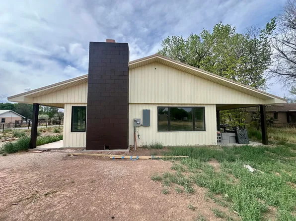 1 Riverside Ct, Peralta, NM 87042
