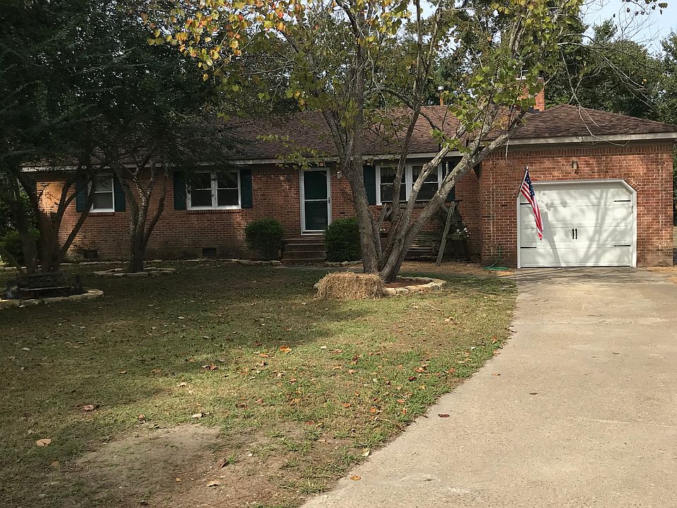 1st image of 800 Shetland Dr