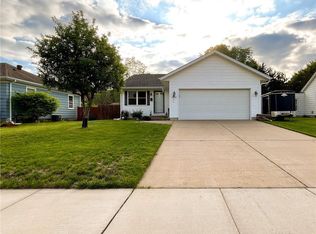 2714 4th St, Eau Claire, WI 54703