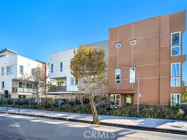 6916 Lexington Ave, Los Angeles, CA 90038