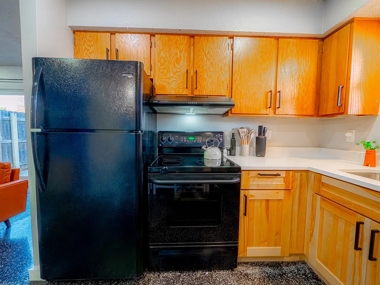 2 bed, 880 sqft, $1,200 — Photo 4