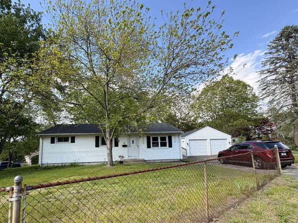 62 Till St, Enfield, CT 06082