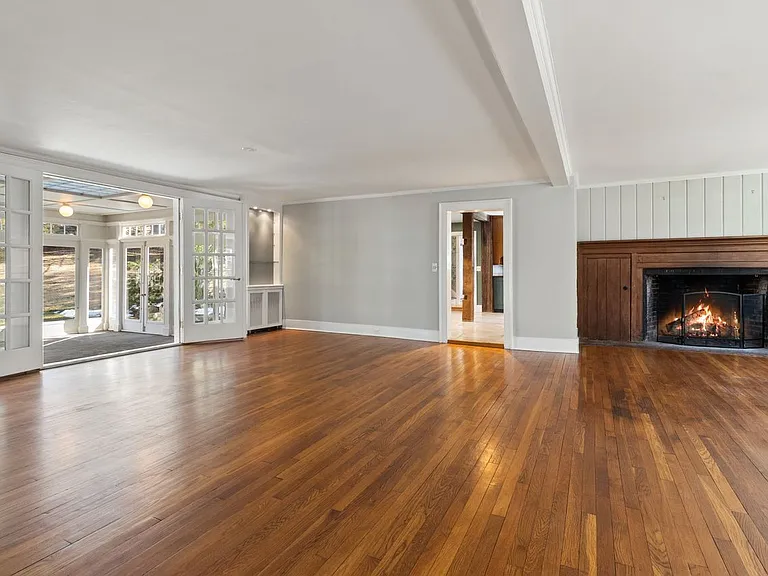 145 Lyons Plain Rd — Photo 9