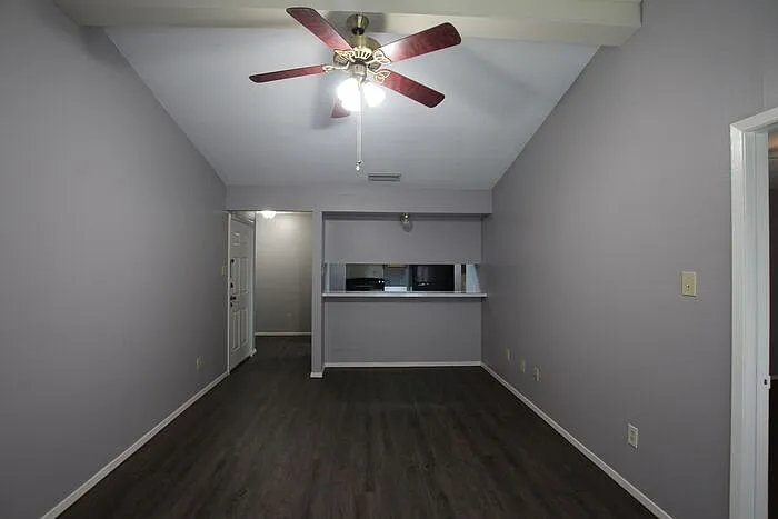 420 W Heritage Dr #211 — Photo 6