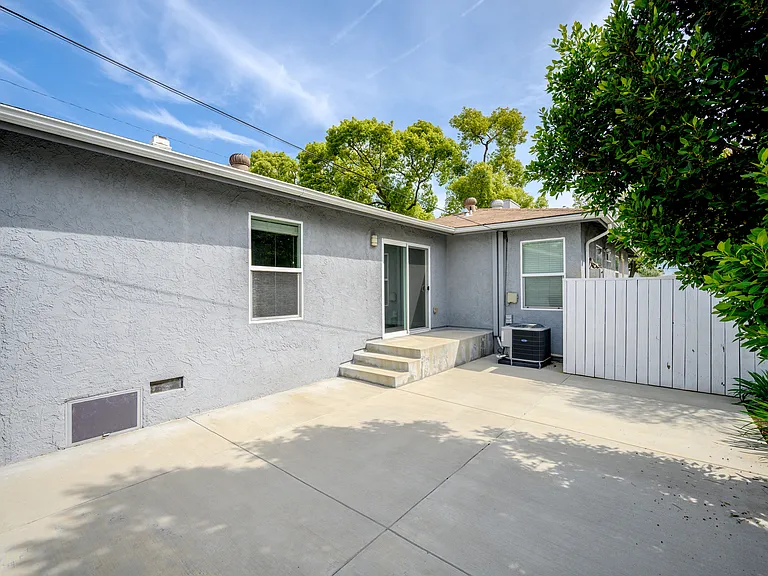 609 N Fairview St — Photo 25